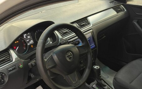 Skoda Rapid I, 2015 год, 925 000 рублей, 13 фотография