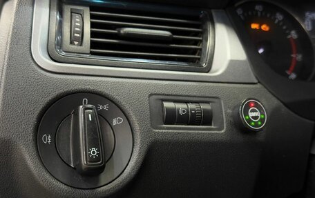 Skoda Rapid I, 2015 год, 925 000 рублей, 19 фотография