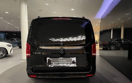 Mercedes-Benz V-Класс, 2023 год, 35 640 000 рублей, 15 фотография