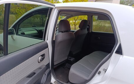 Nissan Tiida, 2010 год, 825 000 рублей, 13 фотография