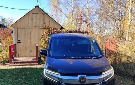 Honda Stepwgn IV, 2017 год, 2 230 000 рублей, 2 фотография