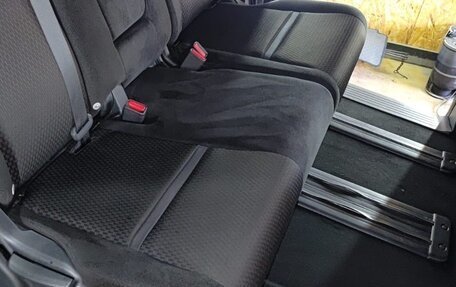 Honda Stepwgn IV, 2017 год, 2 230 000 рублей, 7 фотография