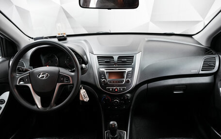 Hyundai Solaris II рестайлинг, 2016 год, 985 000 рублей, 9 фотография