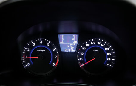 Hyundai Solaris II рестайлинг, 2016 год, 985 000 рублей, 12 фотография