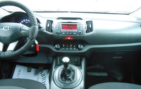 KIA Sportage III, 2010 год, 1 050 000 рублей, 11 фотография