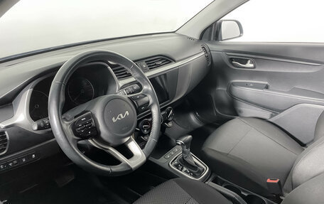 KIA Rio IV, 2021 год, 1 799 000 рублей, 16 фотография