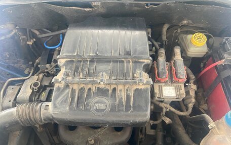 Fiat Punto III Punto Evo рестайлинг, 2007 год, 420 000 рублей, 10 фотография