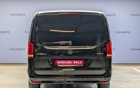 Mercedes-Benz V-Класс, 2023 год, 31 800 000 рублей, 4 фотография