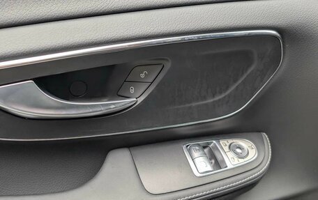 Mercedes-Benz V-Класс, 2023 год, 31 800 000 рублей, 22 фотография