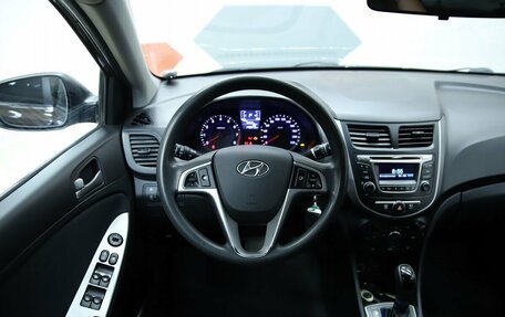 Hyundai Solaris II рестайлинг, 2015 год, 920 000 рублей, 11 фотография