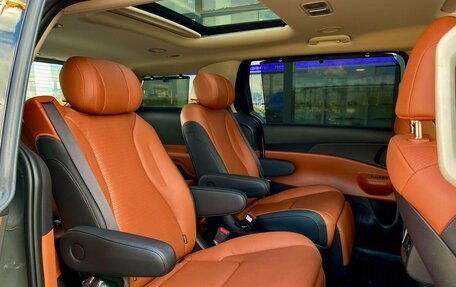 KIA Carnival, 2025 год, 8 200 000 рублей, 20 фотография