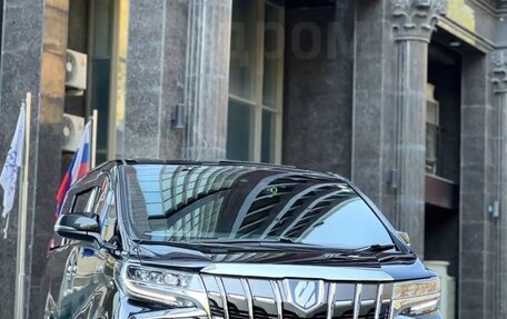 Toyota Alphard III, 2018 год, 5 050 000 рублей, 1 фотография