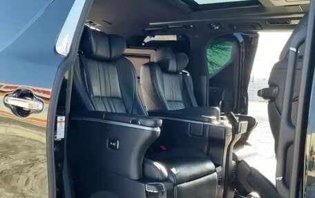 Toyota Alphard III, 2018 год, 5 050 000 рублей, 11 фотография