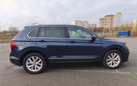 Volkswagen Tiguan II, 2017 год, 2 180 000 рублей, 6 фотография