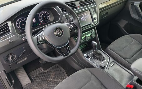 Volkswagen Tiguan II, 2017 год, 2 180 000 рублей, 12 фотография