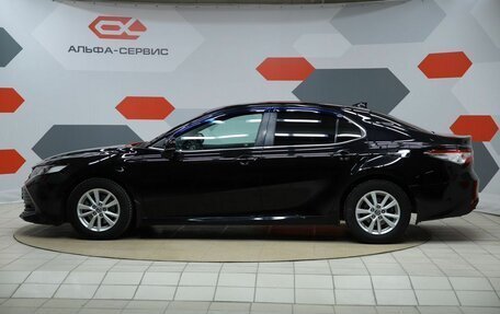 Toyota Camry, 2018 год, 1 890 000 рублей, 8 фотография