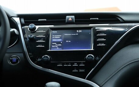 Toyota Camry, 2018 год, 1 890 000 рублей, 12 фотография