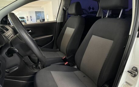 Volkswagen Polo VI (EU Market), 2012 год, 590 000 рублей, 18 фотография