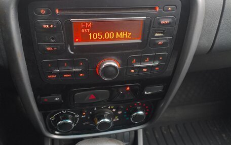 Renault Duster I рестайлинг, 2014 год, 610 000 рублей, 3 фотография