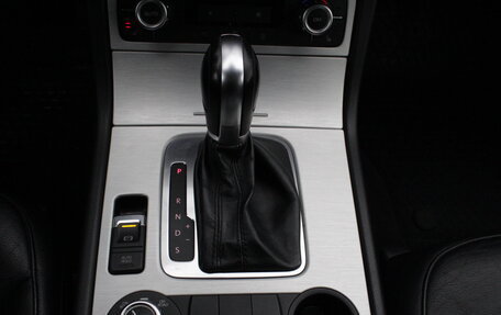 Volkswagen Touareg III, 2012 год, 2 100 000 рублей, 19 фотография