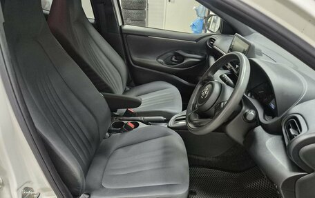 Toyota Yaris, 2020 год, 1 246 000 рублей, 16 фотография