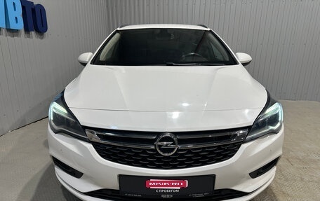 Opel Astra K, 2017 год, 1 199 000 рублей, 2 фотография