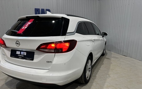 Opel Astra K, 2017 год, 1 199 000 рублей, 6 фотография