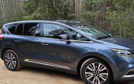 Renault Espace V рестайлинг, 2018 год, 2 300 000 рублей, 2 фотография