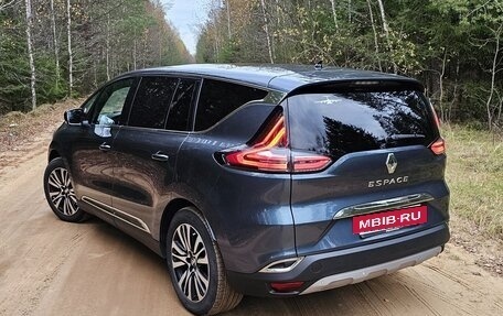 Renault Espace V рестайлинг, 2018 год, 2 300 000 рублей, 6 фотография
