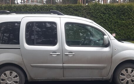 Renault Kangoo II рестайлинг, 2011 год, 550 000 рублей, 4 фотография