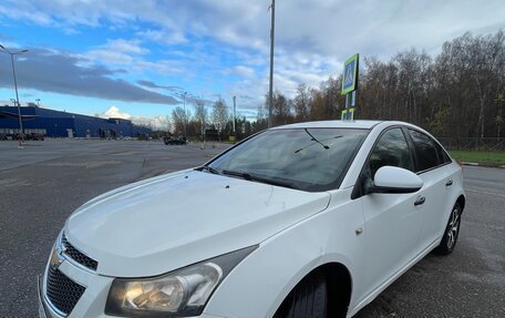 Chevrolet Cruze II, 2011 год, 500 000 рублей, 4 фотография