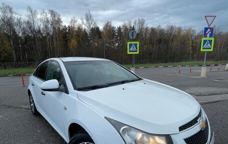Chevrolet Cruze II, 2011 год, 500 000 рублей, 2 фотография