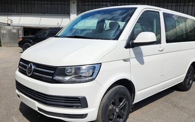 Volkswagen Caravelle T6 рестайлинг, 2019 год, 2 880 000 рублей, 1 фотография