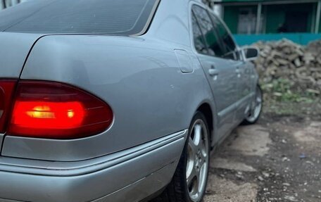 Mercedes-Benz E-Класс, 1996 год, 611 111 рублей, 4 фотография