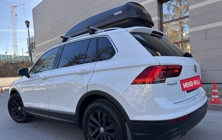 Volkswagen Tiguan II, 2018 год, 3 000 000 рублей, 2 фотография