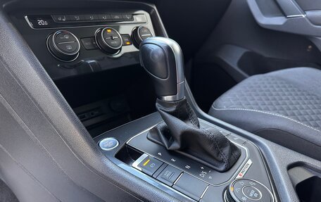 Volkswagen Tiguan II, 2018 год, 3 000 000 рублей, 16 фотография