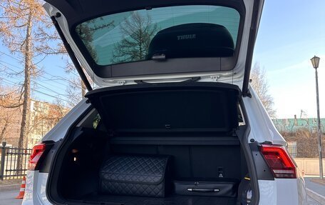 Volkswagen Tiguan II, 2018 год, 3 000 000 рублей, 23 фотография