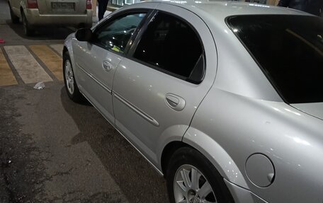 Dodge Stratus II, 2001 год, 500 000 рублей, 4 фотография