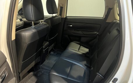 Mitsubishi Outlander III рестайлинг 3, 2012 год, 1 330 000 рублей, 8 фотография