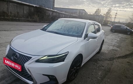 Lexus CT I рестайлинг, 2018 год, 2 550 000 рублей, 6 фотография