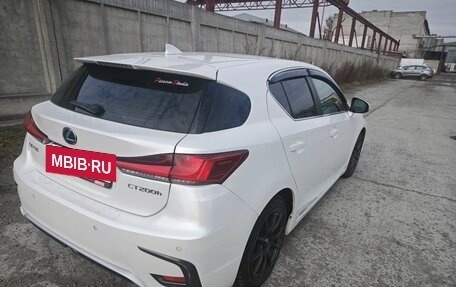 Lexus CT I рестайлинг, 2018 год, 2 550 000 рублей, 5 фотография