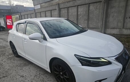 Lexus CT I рестайлинг, 2018 год, 2 550 000 рублей, 14 фотография