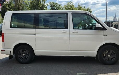 Volkswagen Caravelle T6 рестайлинг, 2019 год, 2 880 000 рублей, 5 фотография