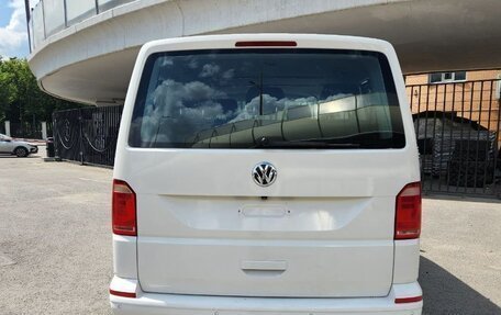 Volkswagen Caravelle T6 рестайлинг, 2019 год, 2 880 000 рублей, 7 фотография