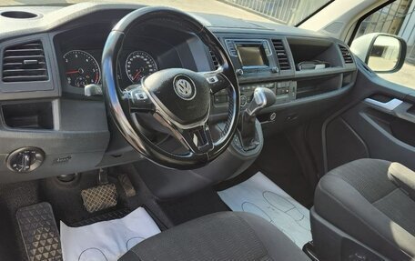 Volkswagen Caravelle T6 рестайлинг, 2019 год, 2 880 000 рублей, 13 фотография