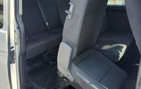 Volkswagen Caravelle T6 рестайлинг, 2019 год, 2 880 000 рублей, 19 фотография