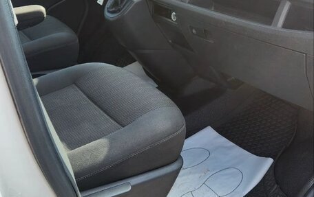 Volkswagen Caravelle T6 рестайлинг, 2019 год, 2 880 000 рублей, 18 фотография