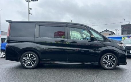 Honda Stepwgn IV, 2018 год, 1 860 222 рублей, 4 фотография