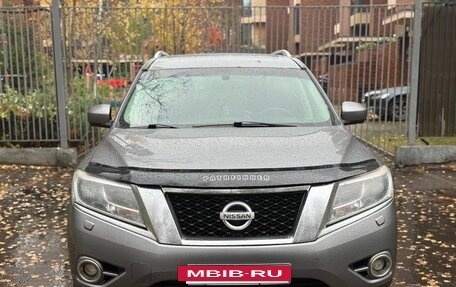 Nissan Pathfinder, 2014 год, 1 600 000 рублей, 2 фотография