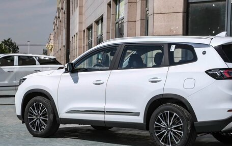 Chery Tiggo 8 I, 2025 год, 2 300 000 рублей, 3 фотография